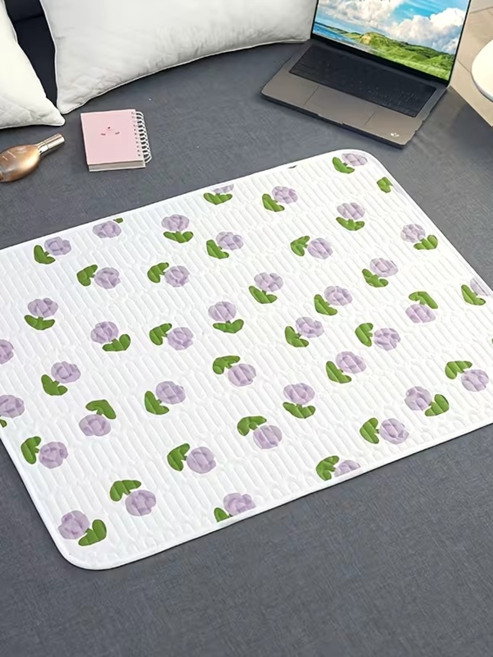 Floral Quilted Mat in White with Lavender Flowers